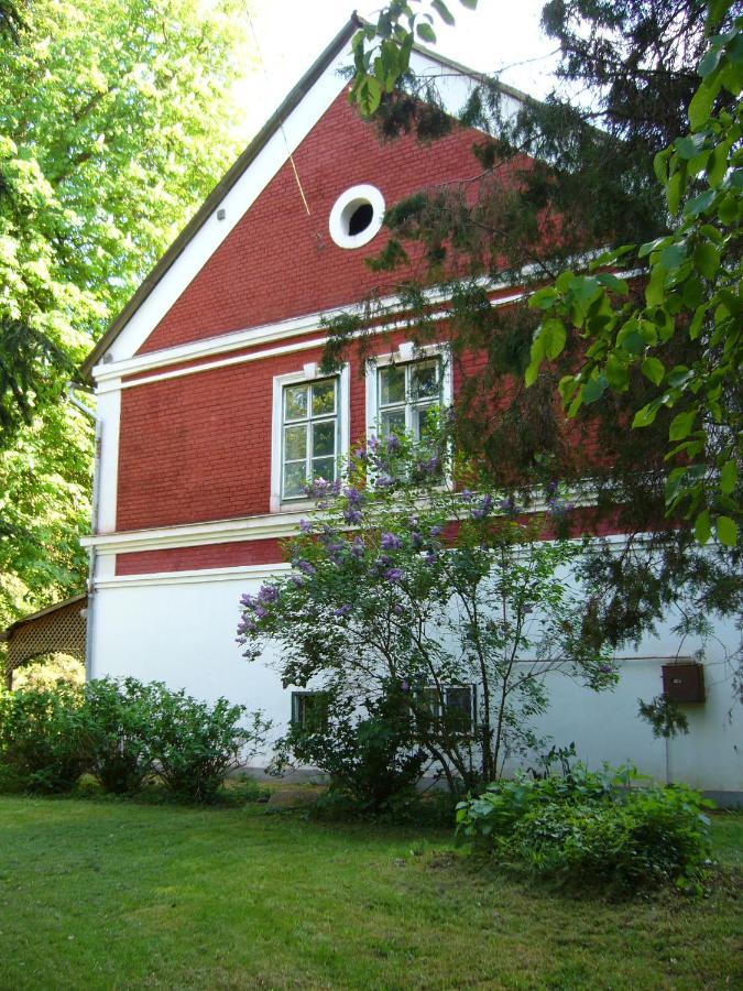 Kalmar Vendeghaz-Vadaszhaz Tornyiszentmiklos Buitenkant foto